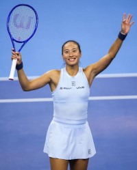 开云下载-WTA多哈赛签表：郑钦文复出首秀将对阵大满贯冠军肯宁